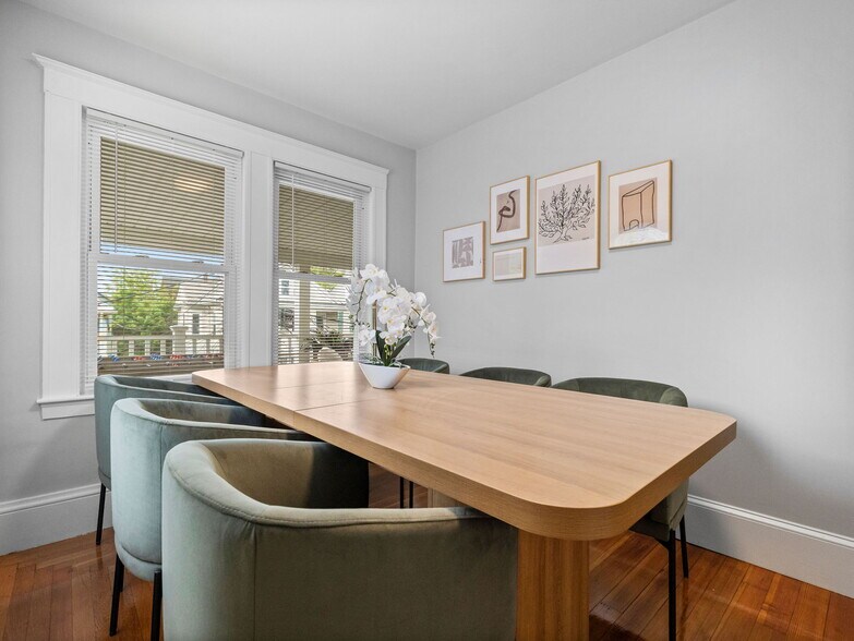 Building Photo - 1212 Broadway