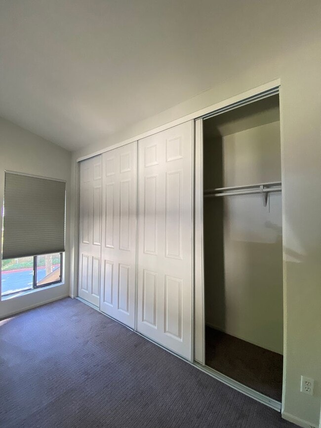 Building Photo - Alta Loma Woods Two Bed with Small Yard an...