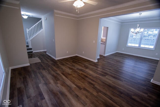 Building Photo - 10813 Putnam Pl