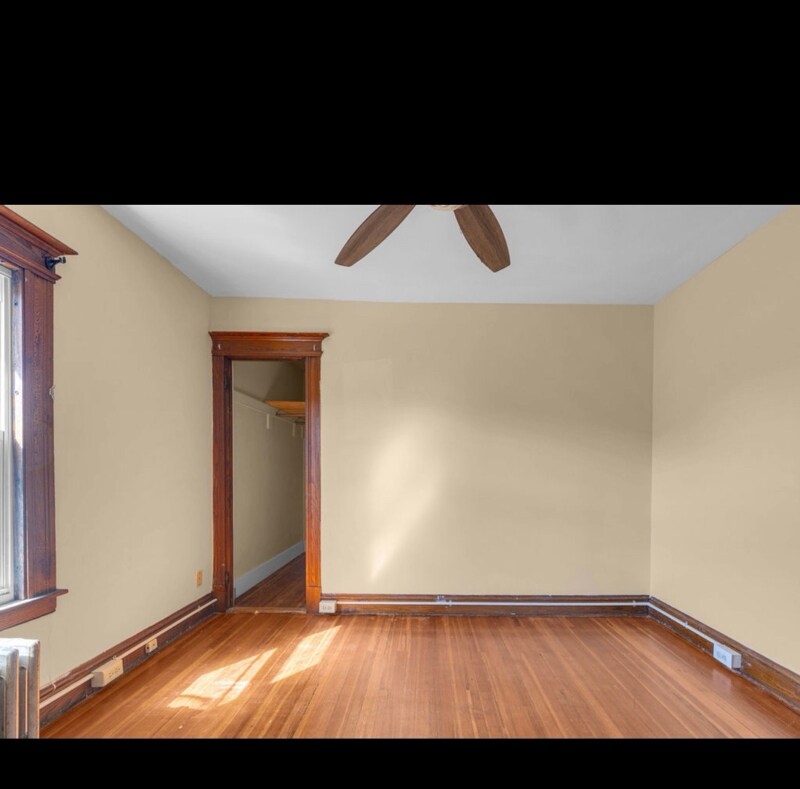 Building Photo - 14 St Lawrence St