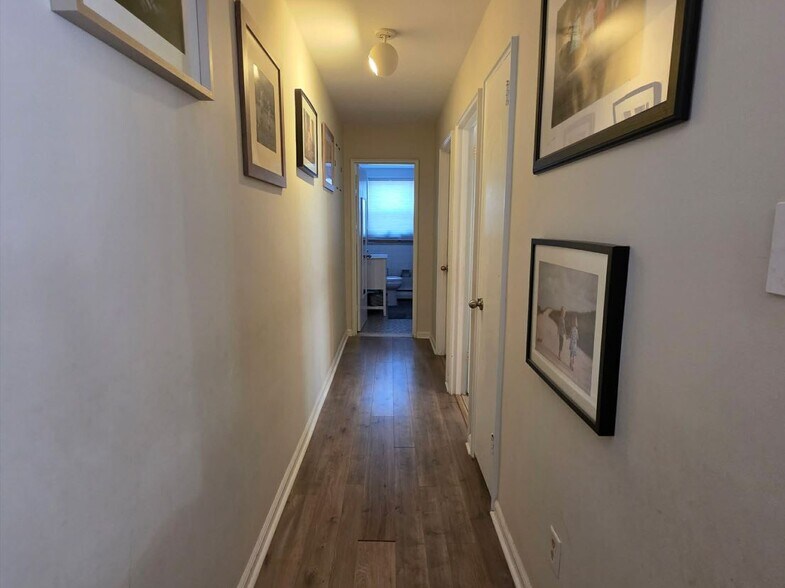 Building Photo - 412 N Wayne Ave