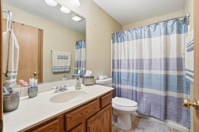 Building Photo - 315 Ogden Falls Blvd