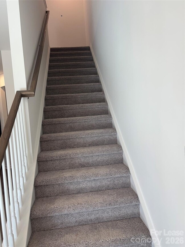 Building Photo - 2012 Highland Park Dr