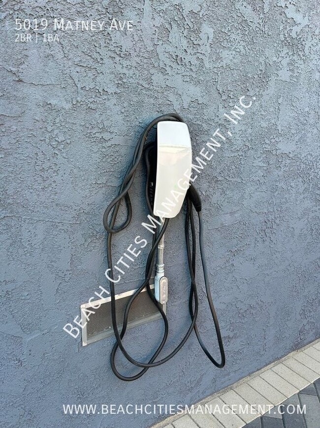 Building Photo - 5019 Matney Ave