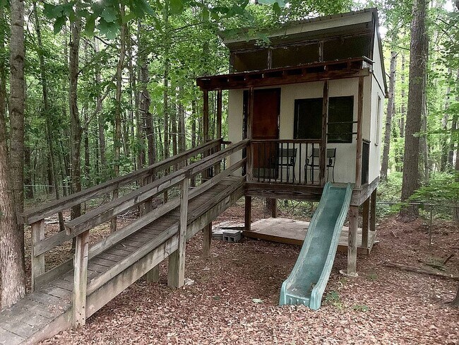 Building Photo - 510 Tribble Creek Dr