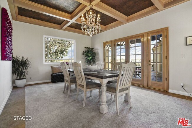 Building Photo - 19 Ranchero Rd