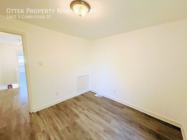 Building Photo - 1662 S Conestoga St