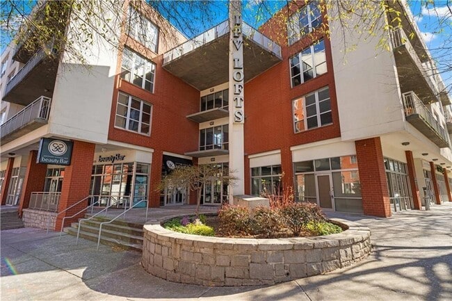 Building Photo - 245 N Highland Ave NE