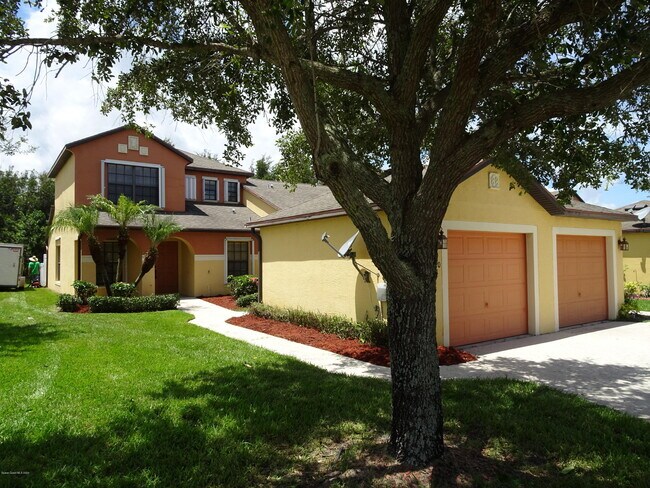 End Unit - 1120 Luminary Cir