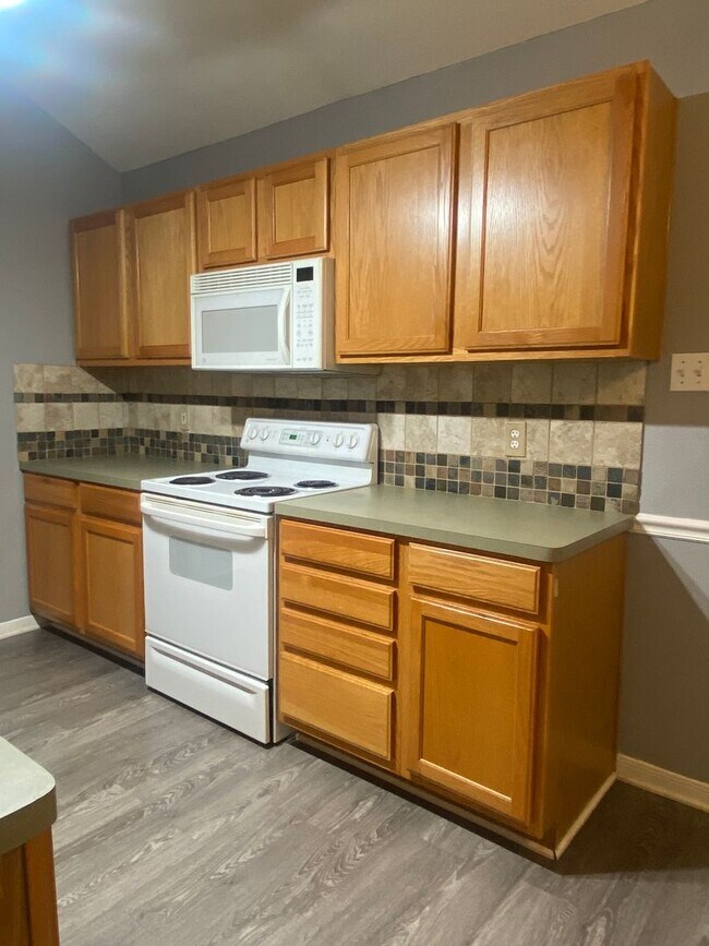 Building Photo - 3 BEDROOM, BELTON ISD