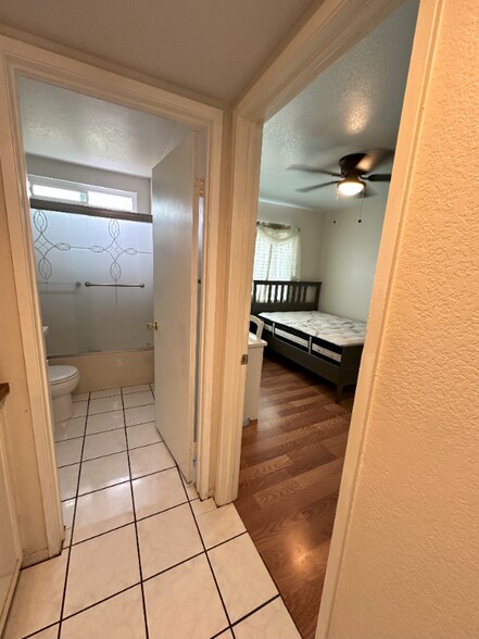 Building Photo - 1511 Seabrook Ln