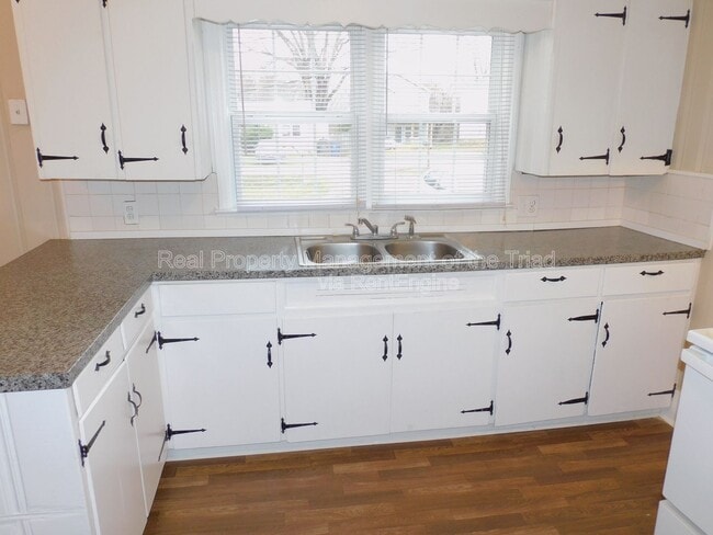 Building Photo - 2636 Reid St