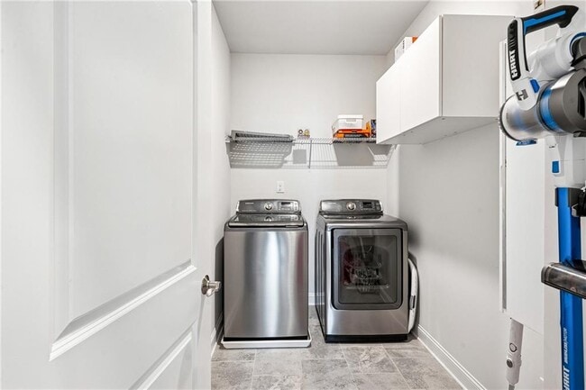 Building Photo - 4203 N Carver Dr