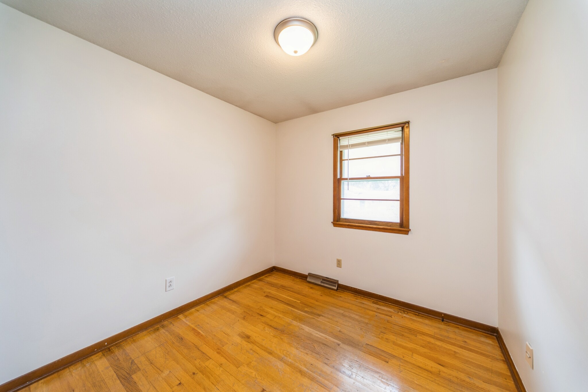 Building Photo - 8416 Airline Ave