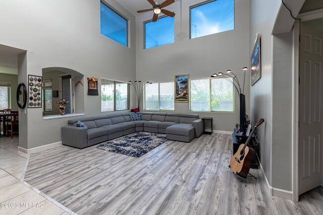 Building Photo - 8479 N Gaetano Loop
