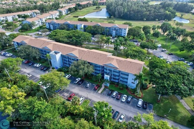 Building Photo - 12600 SW 5th Ct