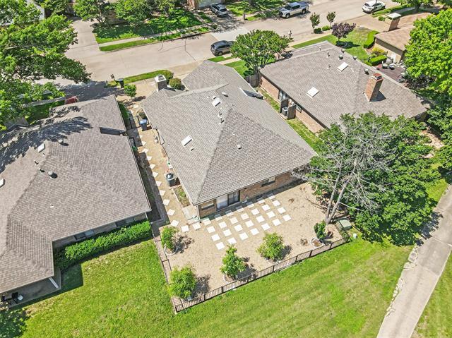 Building Photo - 2718 Laurel Oaks Dr