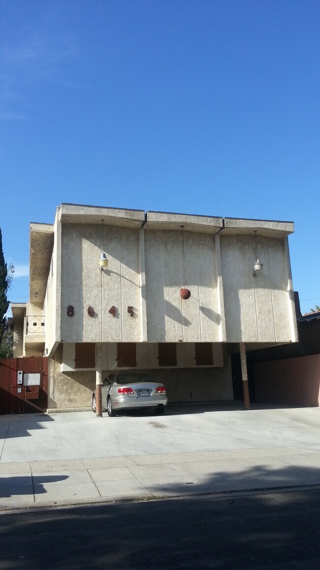 Building Photo - 8645 Hervey St