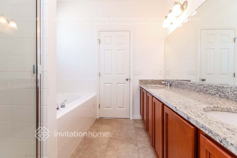 Building Photo - 5252 Krenson Woods Way