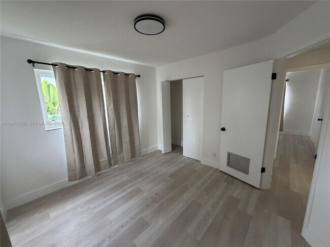 Building Photo - 3581 SW 13th Ct