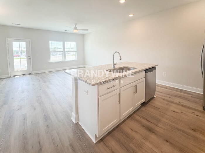 Building Photo - 1004 Wildflower Dr