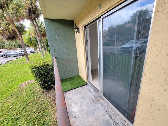 Building Photo - 4275 NW S Tamiami Canal Dr