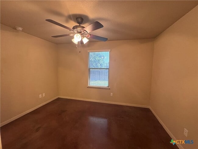 Building Photo - 1523 Aztec Trce