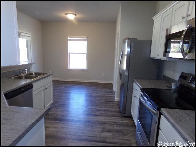 Building Photo - 1155 Bulldog Dr