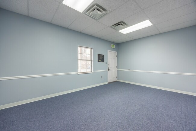 Building Photo - 305 Grady Rd