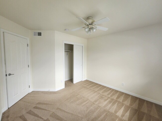 Building Photo - Beautiful 4 Bedroom Home In Beacon Point! Cherry Creek Schools!