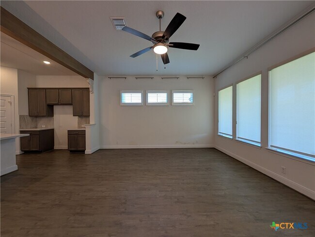 Building Photo - 2935 Aller