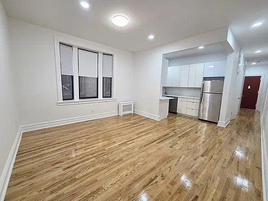 Building Photo - 2 bedroom in NEW YORK NY 10033