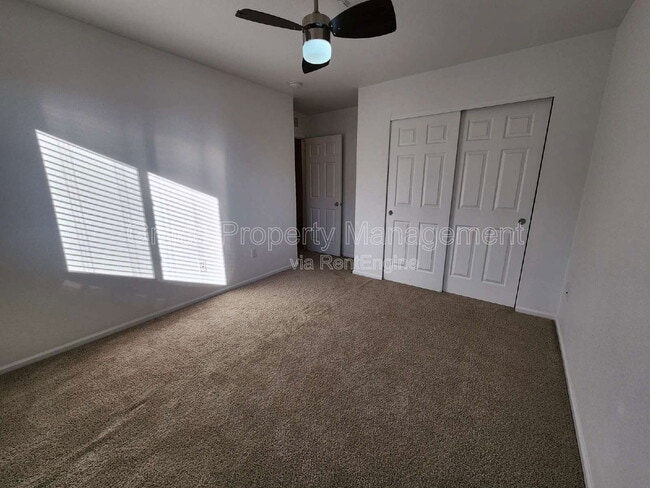 Building Photo - 221 Jackson Dr