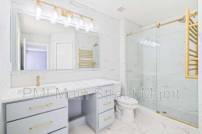 Building Photo - 541 Las Fuentes Dr