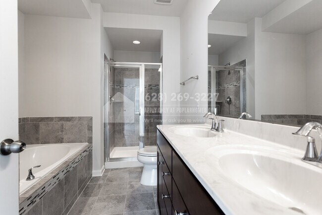 Building Photo - 7113 Rowlock Aly