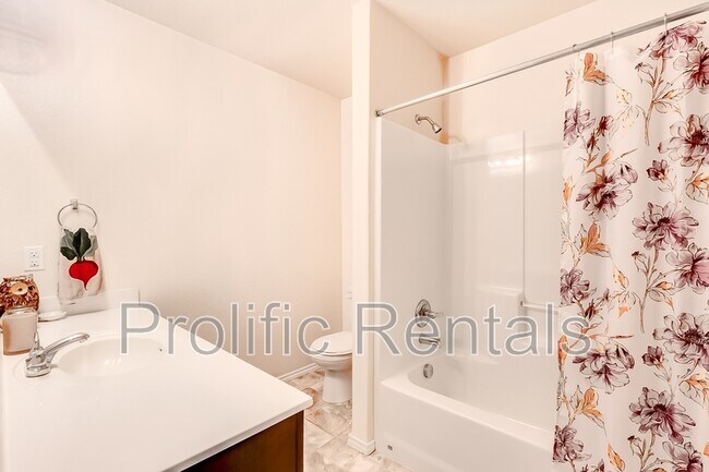 Building Photo - 5102 Screaming Eagle Cir