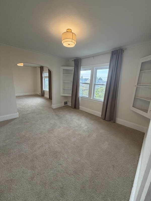 Building Photo - 4345 W 48th St