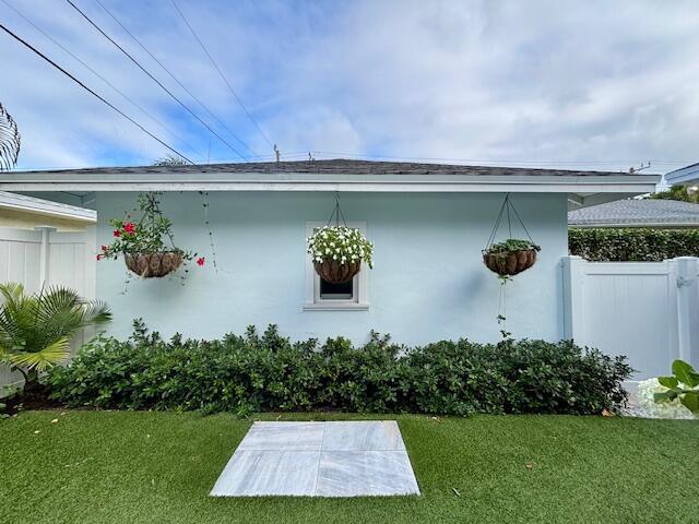 Building Photo - 415 Upland Rd