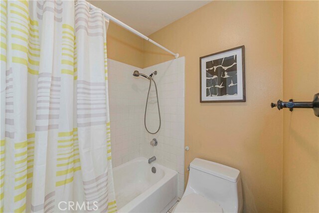 Building Photo - 2410 Plaza De Vista