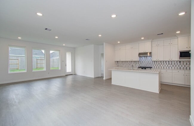 Building Photo - 26835 Zebra Grass Dr