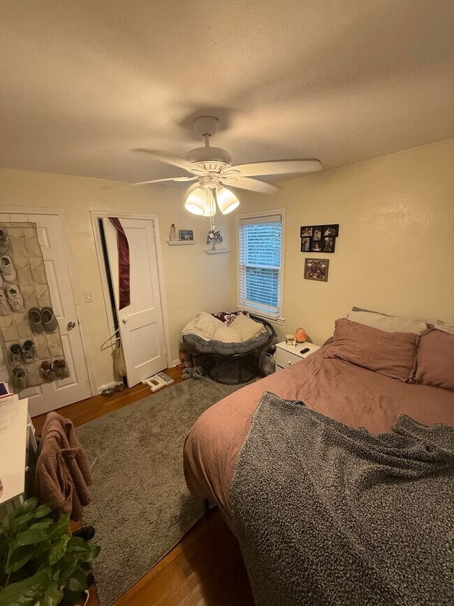 Building Photo - 3/2 Single Family Home Close to FSU!