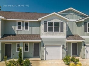 Building Photo - 12277 Sinclair Dr
