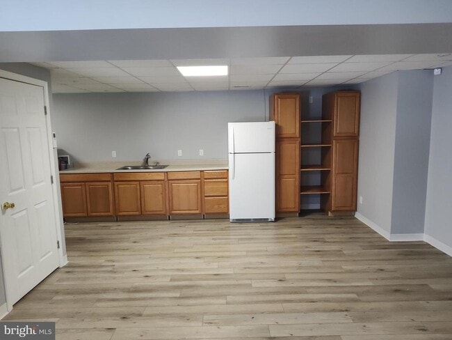 Building Photo - 1311 Monarch St