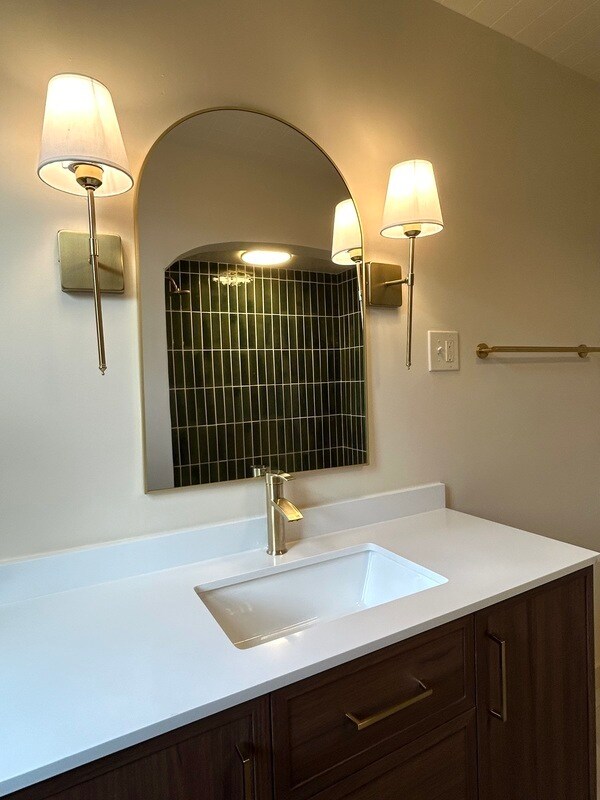 Building Photo - 114 Augusta St