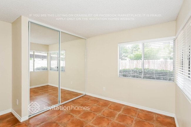 Building Photo - 2748 Condor Creek Ln