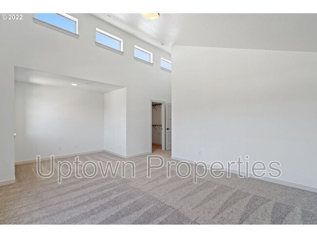 Building Photo - 2507 S Cache Cir