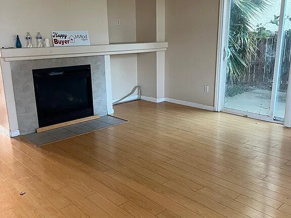 Building Photo - This beautifully updated 3-bedroom home features a spacious loft that can easily be converted int...