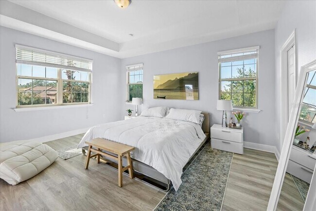 Building Photo - 8746 Crescendo Ave