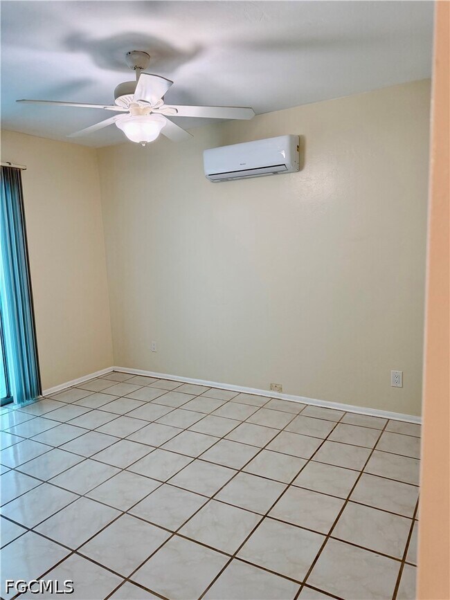 Building Photo - 4969 Vincennes St