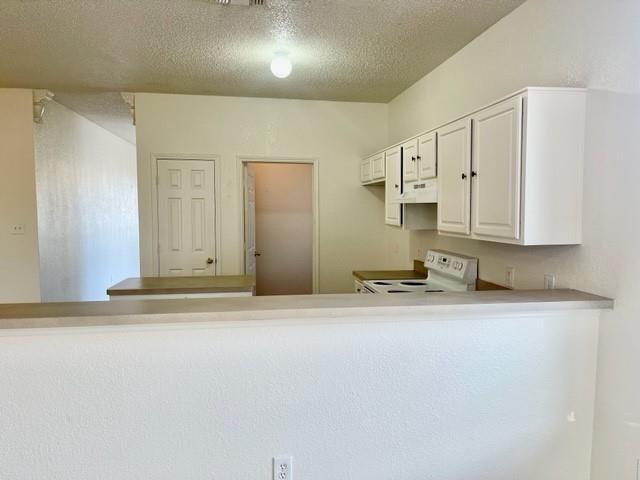 Building Photo - 7216 Park Creek Cir W